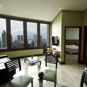 Superior King Suite